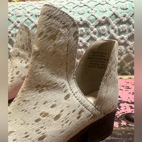 COCONUTS by Matisse Calf Hair “Trader” Booties - sz 9 - Picture 3 of 6